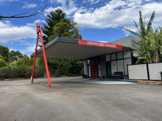 Entrance to Longhorn Ranch Apartments with large undercover parking - Studio Apartment, Longhorn Ranch Apartments Orbost